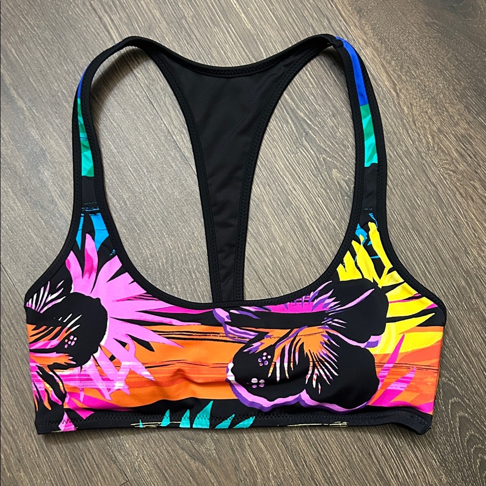 Coco Rave Women’s Racerback Bikini Top NWOT - Picture 3 of 7